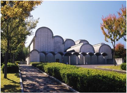 富岡市立美術博物館・福沢一郎記念美術館